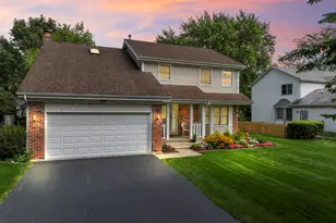 139 S Greenview Ave, Mundelein, IL 60060 - Photo 1