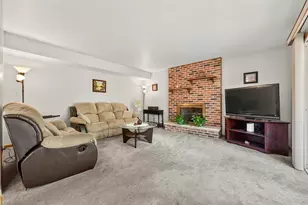 139 S Greenview Ave, Mundelein, IL 60060 - Photo 15