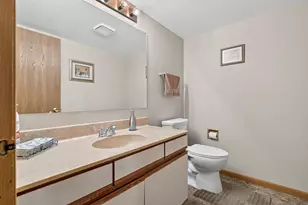 139 S Greenview Ave, Mundelein, IL 60060 - Photo 19