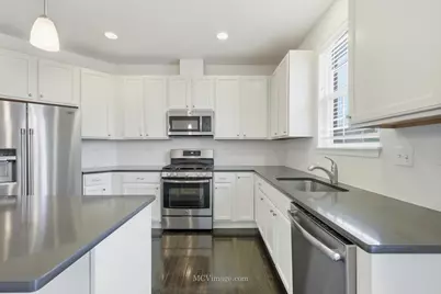 [Address not provided], Naperville, IL 60564 - Photo 9