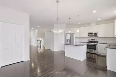 [Address not provided], Naperville, IL 60564 - Photo 7