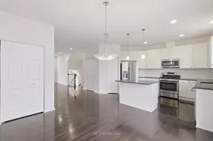 [Address not provided], Naperville, IL 60564 - Photo 7