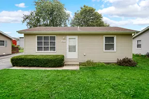 2117 Greengold St, Crest Hill, IL 60403 - Photo 1