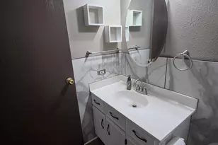 3130 W Monroe St, Waukegan, IL 60085 - Photo 23