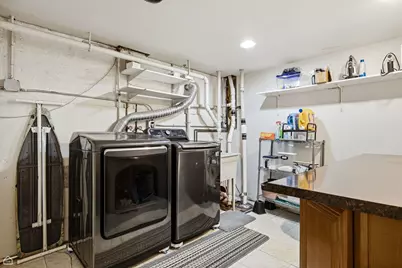 7718 W Farragut Avenue, Chicago, IL 60656 - Photo 25