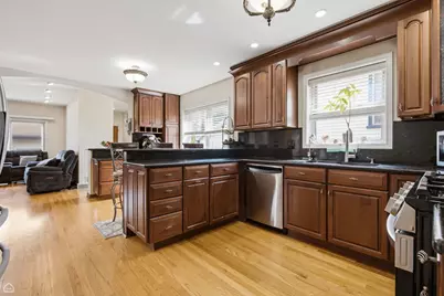 7718 W Farragut Avenue, Chicago, IL 60656 - Photo 9