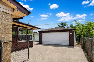 64 Peyton Dr, Chicago Heights, IL 60411 - Photo 23