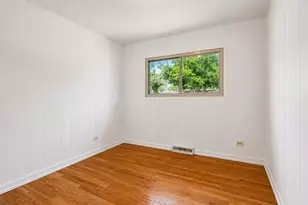 64 Peyton Dr, Chicago Heights, IL 60411 - Photo 13