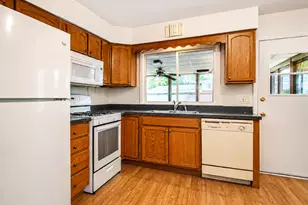 64 Peyton Dr, Chicago Heights, IL 60411 - Photo 9