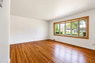 64 Peyton Dr, Chicago Heights, IL 60411 - Photo 5