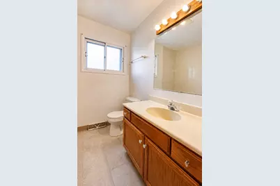 64 Peyton Drive, Chicago Heights, IL 60411 - Photo 11