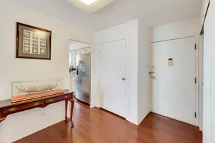 40 N Tower Rd, Oak Brook, IL 60523 - Photo 3