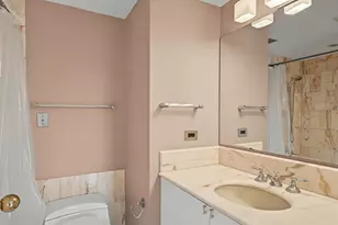 161 E Chicago Ave, Chicago, IL 60611 - Photo 27