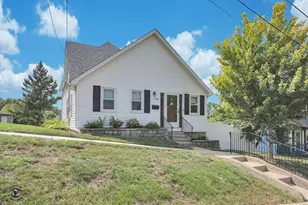 718 Hickory St, Lemont, IL 60439 - Photo 1