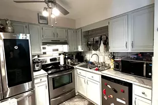 105 W Elk Trail, Carol Stream, IL 60188 - Photo 9