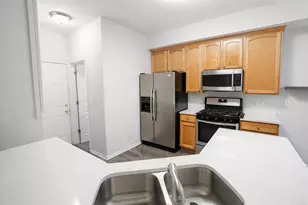 3224 Bromley Ln, Aurora, IL 60502 - Photo 11