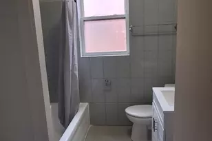 815 E 53rd St, Chicago, IL 60615 - Photo 3