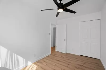 220 N Ashbury Avenue, Bolingbrook, IL 60440 - Photo 7