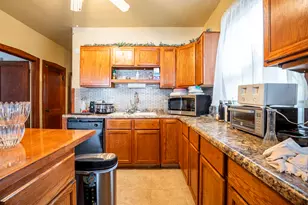 1533 N Menard Ave, Chicago, IL 60651 - Photo 5