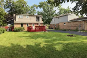 6806 Maple Ct, Bridgeview, IL 60455 - Photo 11