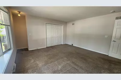 229 Hickory Street, Oswego, IL 60543 - Photo 7