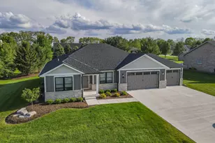 3172 Sun Valley Dr, Kankakee, IL 60901 - Photo 3