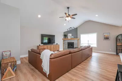 3172 Sun Valley Drive, Kankakee, IL 60901 - Photo 19