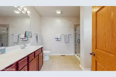 301 W Eagle Court, Waukegan, IL 60087 - Photo 19