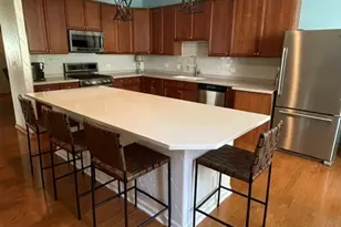 301 W Eagle Ct, Waukegan, IL 60087 - Photo 5