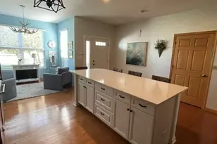 301 W Eagle Ct, Waukegan, IL 60087 - Photo 9
