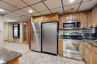 301 W Eagle Ct, Waukegan, IL 60087 - Photo 25