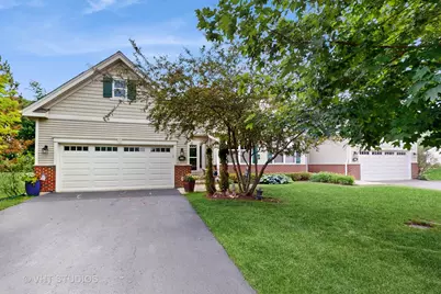 301 W Eagle Court, Waukegan, IL 60087 - Photo 1