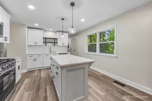 44 Saugatuck Rd, Montgomery, IL 60538 - Photo 9