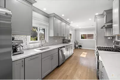 875 Horne Terrace, Des Plaines, IL 60016 - Photo 13