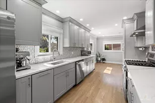 875 Horne Terrace, Des Plaines, IL 60016 - Photo 13