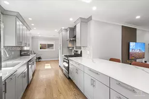875 Horne Terrace, Des Plaines, IL 60016 - Photo 11