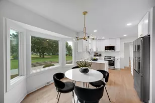 966 W Bauer Rd, Naperville, IL 60563 - Photo 9