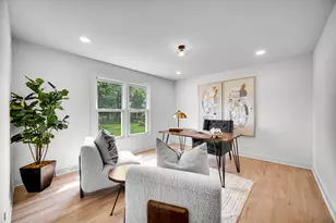 966 W Bauer Rd, Naperville, IL 60563 - Photo 13