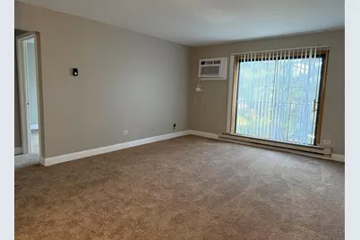 164 S Waters Edge Drive #201, Glendale Heights, IL 60139 - Photo 3