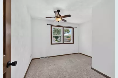 4314 Spring Street, Davenport, IA 52807 - Photo 39
