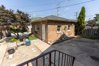 7047 N 26th Parkway, Berwyn, IL 60402 - Photo 37