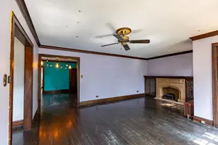 7047 N 26th Pkwy, Berwyn, IL 60402 - Photo 5