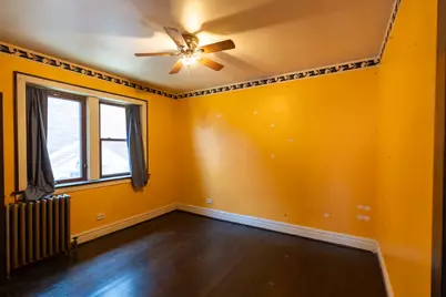 7047 N 26th Parkway, Berwyn, IL 60402 - Photo 19