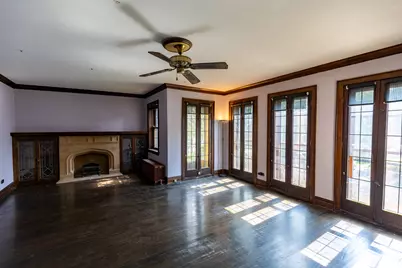 7047 N 26th Parkway, Berwyn, IL 60402 - Photo 3
