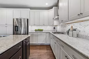 3731 Chesapeake Ln, Naperville, IL 60564 - Photo 9