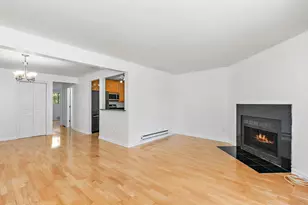 522 E Spruce Dr, Palatine, IL 60074 - Photo 7