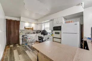 1702 W 71st St, Chicago, IL 60636 - Photo 5