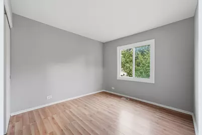 5039 Chambers Drive, Hoffman Estates, IL 60010 - Photo 17