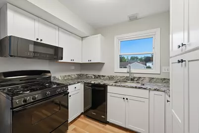 5039 Chambers Drive, Hoffman Estates, IL 60010 - Photo 23