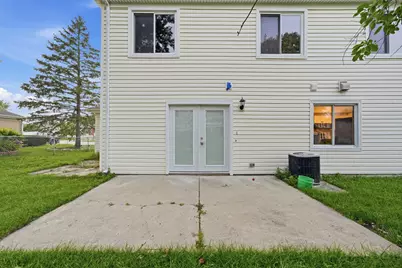 5039 Chambers Drive, Hoffman Estates, IL 60010 - Photo 33